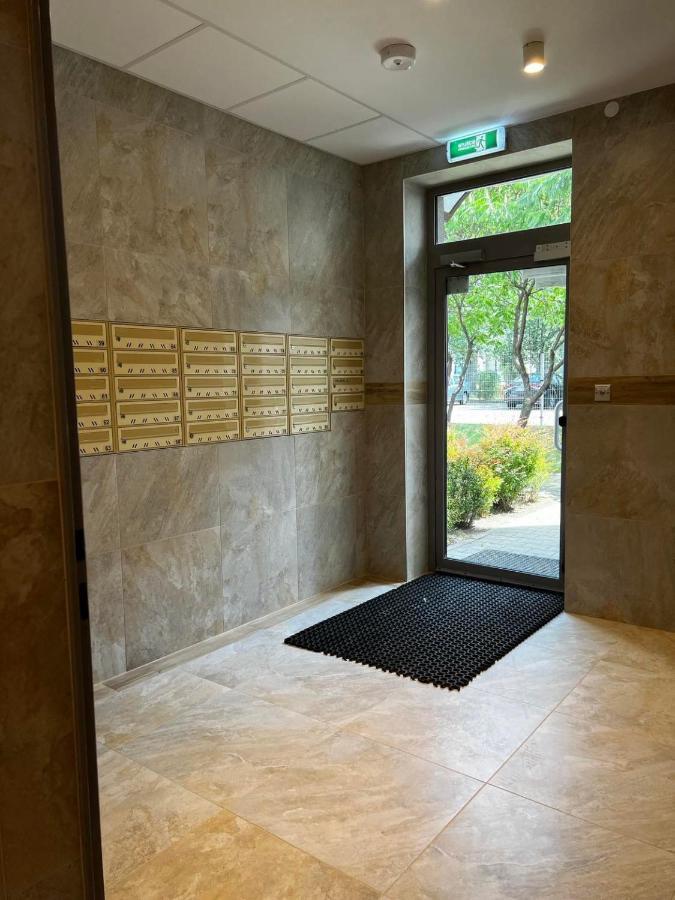 Apartament 69 Metro Daire Varşova Dış mekan fotoğraf