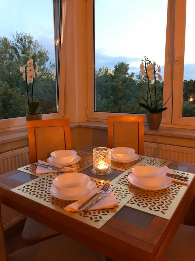 Apartament 69 Metro Daire Varşova Dış mekan fotoğraf